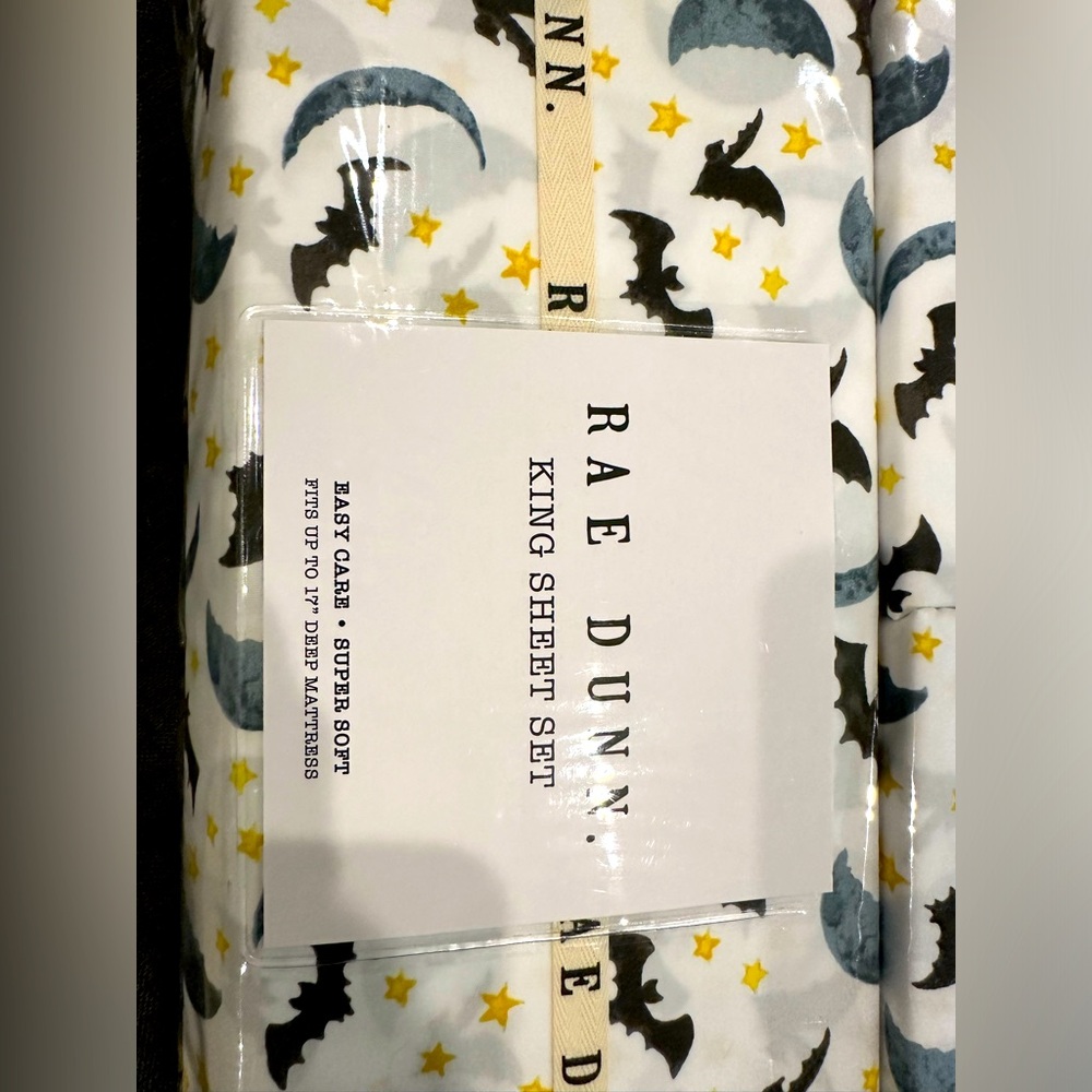 King Halloween sheets Rachel Dunn bats moon stars SPOOKY NWT